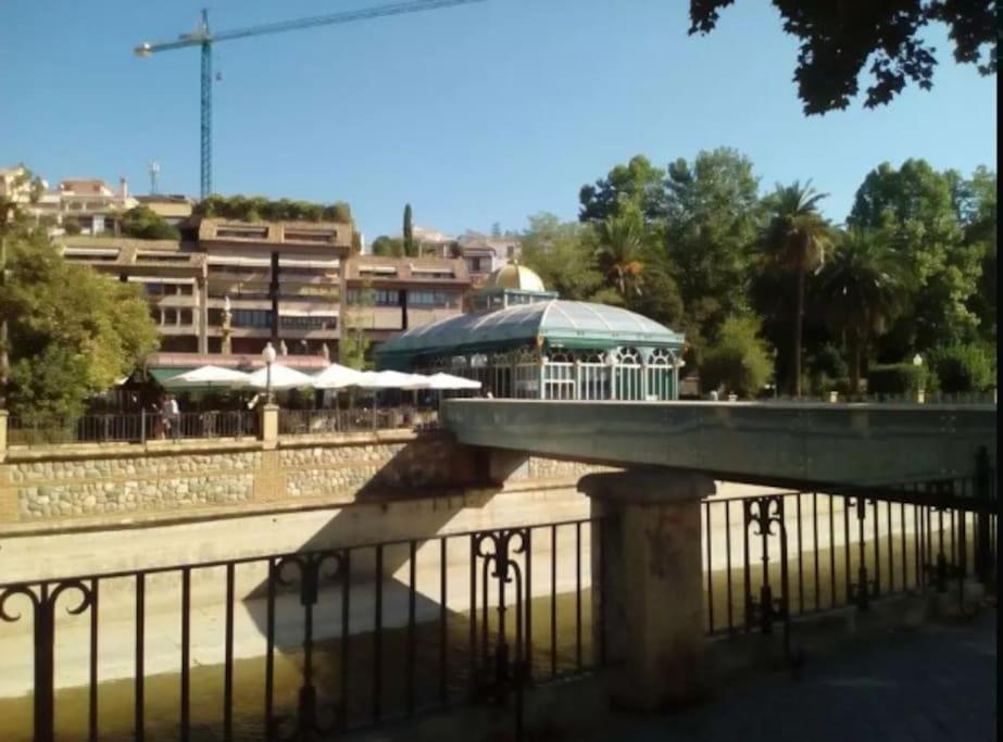 Ferienwohnung Hogar Del Lirio Granada Exterior foto